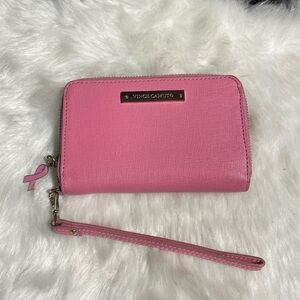 Vince Camuto leather wristlet